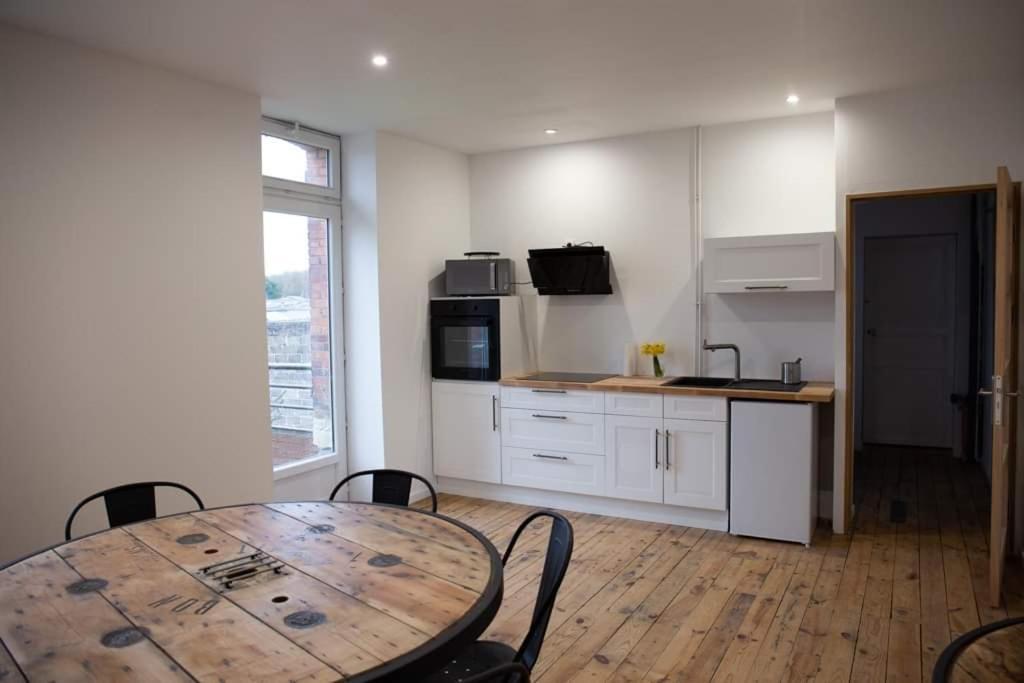 Cyris - Chambres Duplex Climatisees - Spa & Piscine Centre Ville Saint-Germain-des-Fosses Luaran gambar