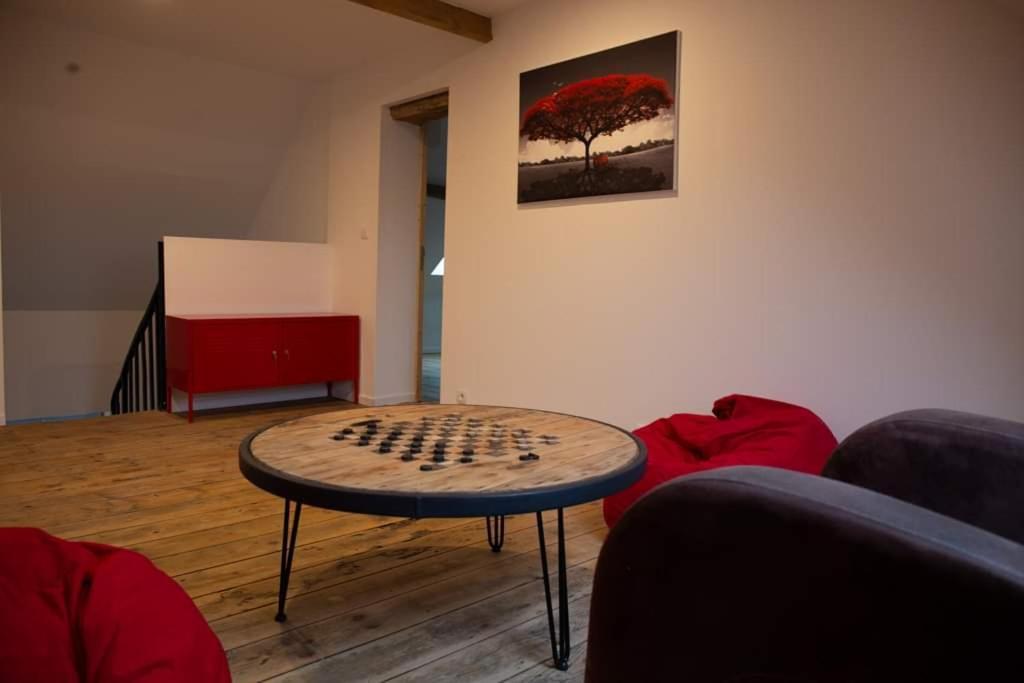 Cyris - Chambres Duplex Climatisees - Spa & Piscine Centre Ville Saint-Germain-des-Fosses Luaran gambar